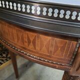 Bouillotte table in marquetry