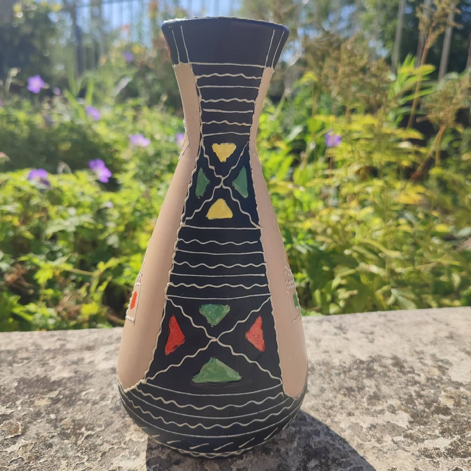 Maioliche Deruta ceramic vase