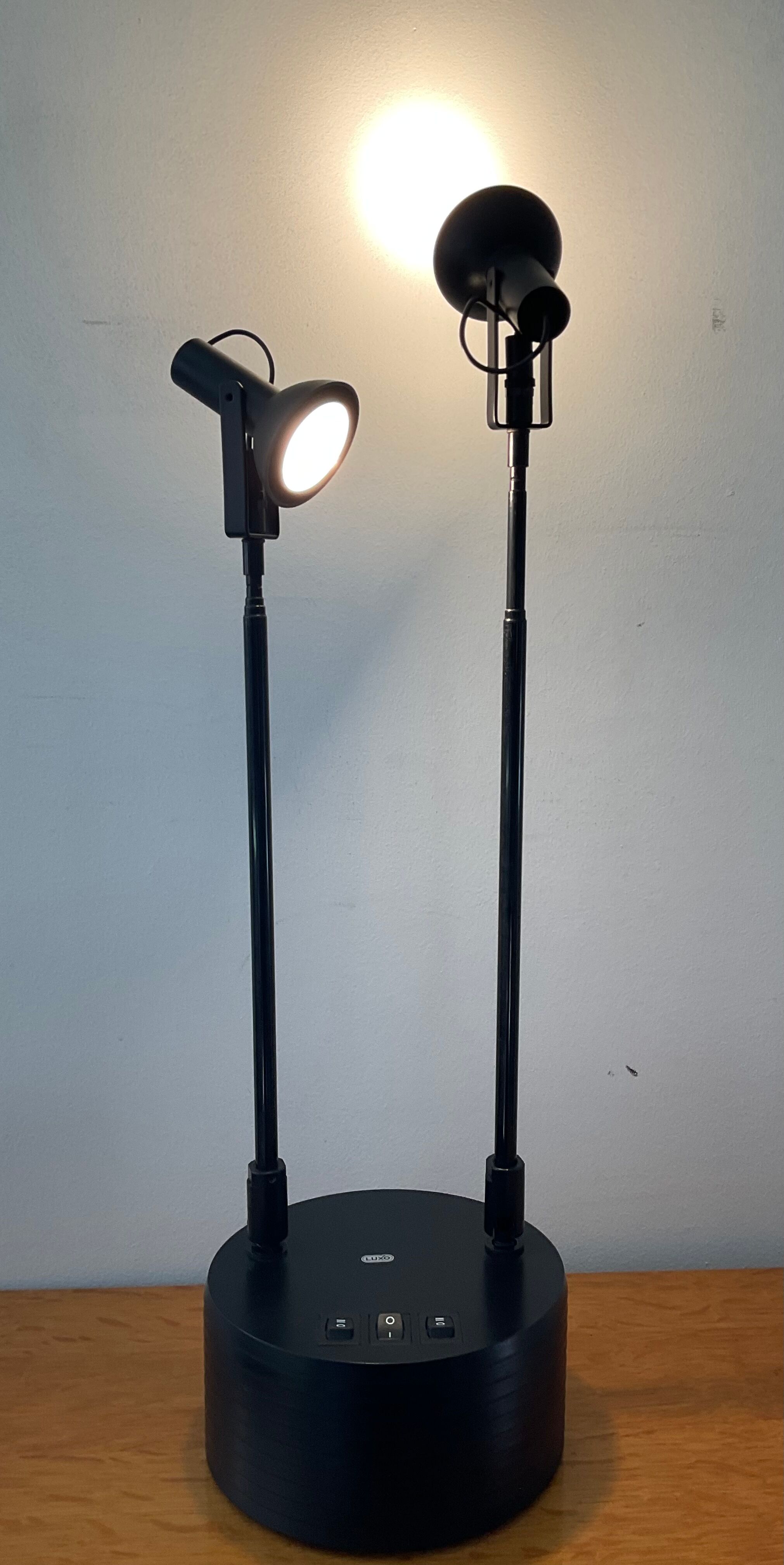 Sciopticon lamp by hans amsems for Luxo italy