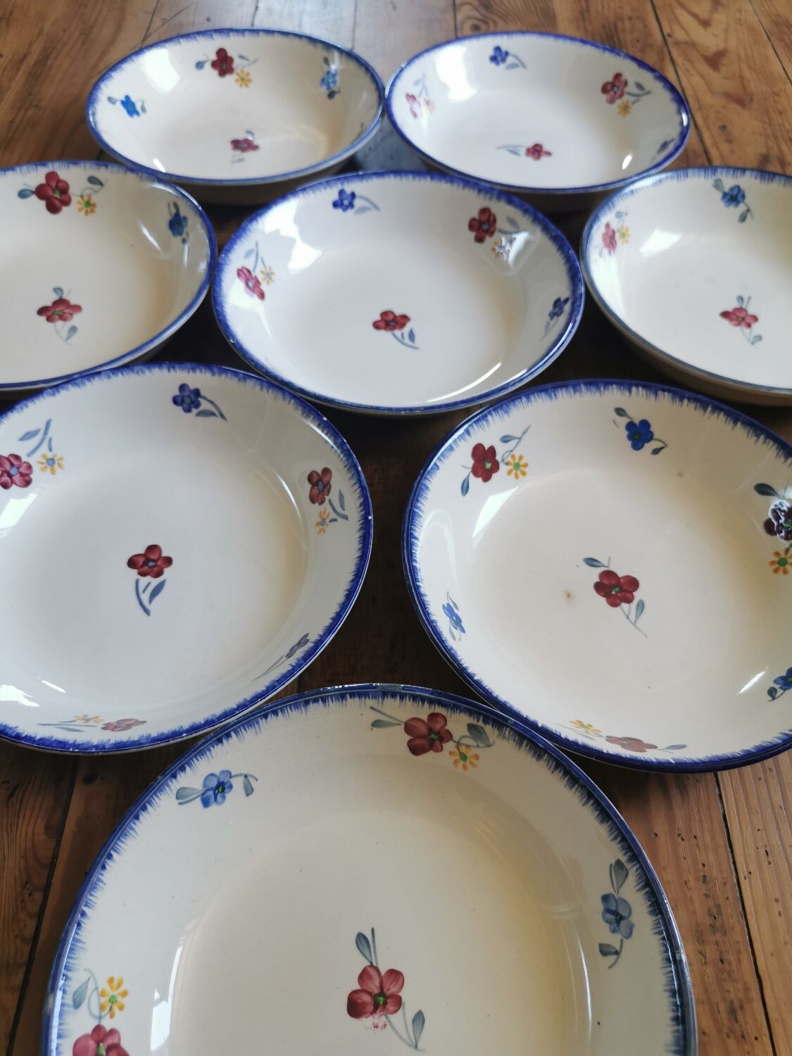 Digoin vintage calotte plates, Mary-Lou