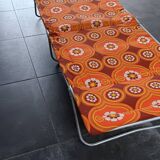 Sun lounger, chaise longue or extra bed