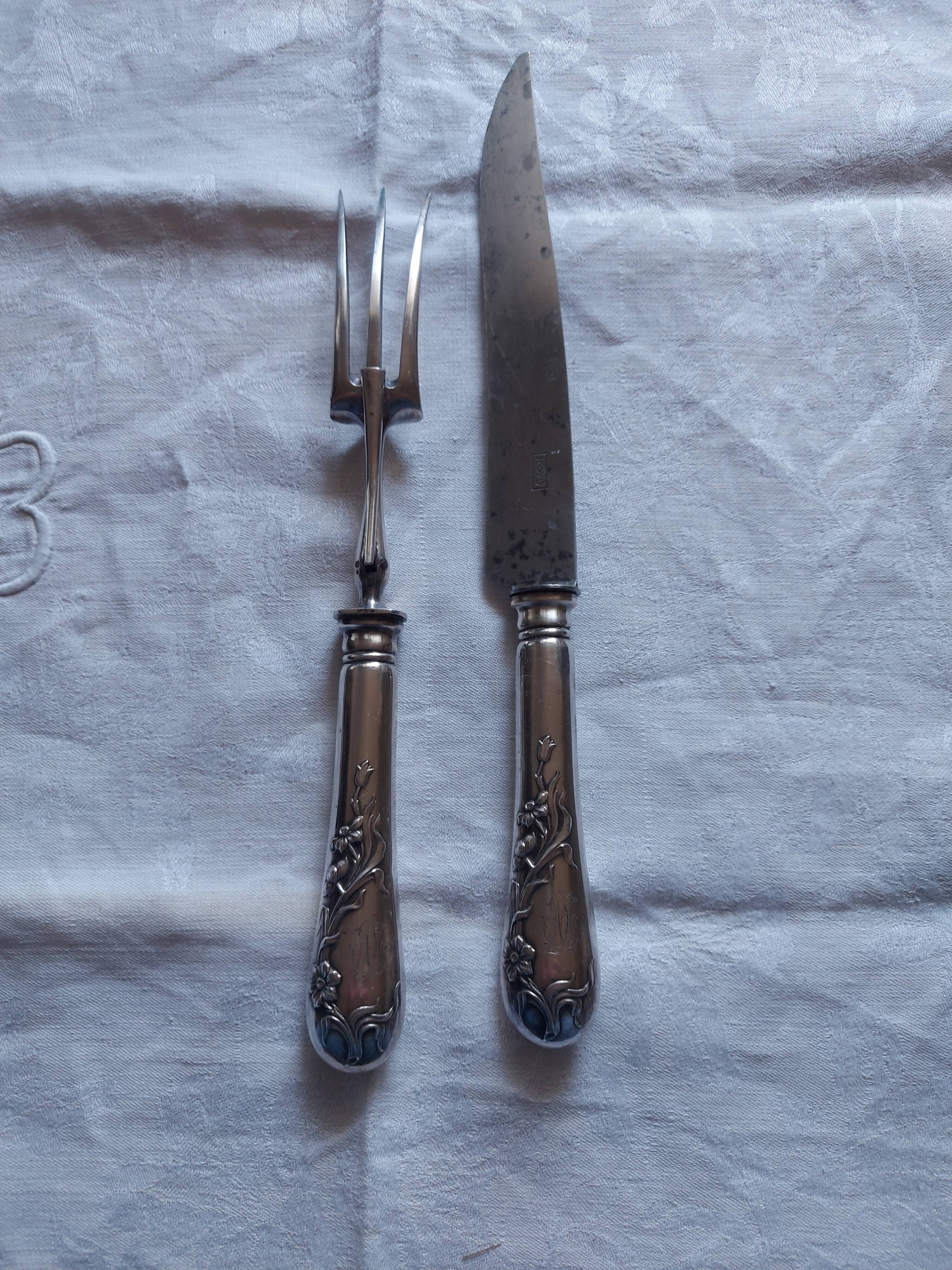 Monogrammed leg service, Ravinet d'Enfer