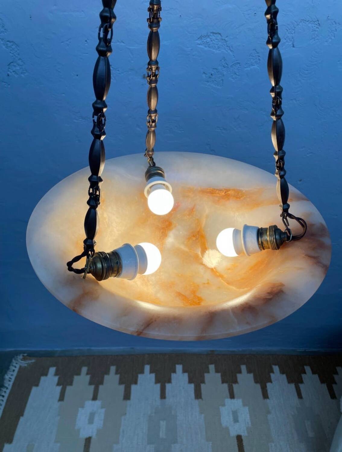 Antique alabaster Art Deco plafonnier chandelier