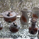 Swamp pottery set