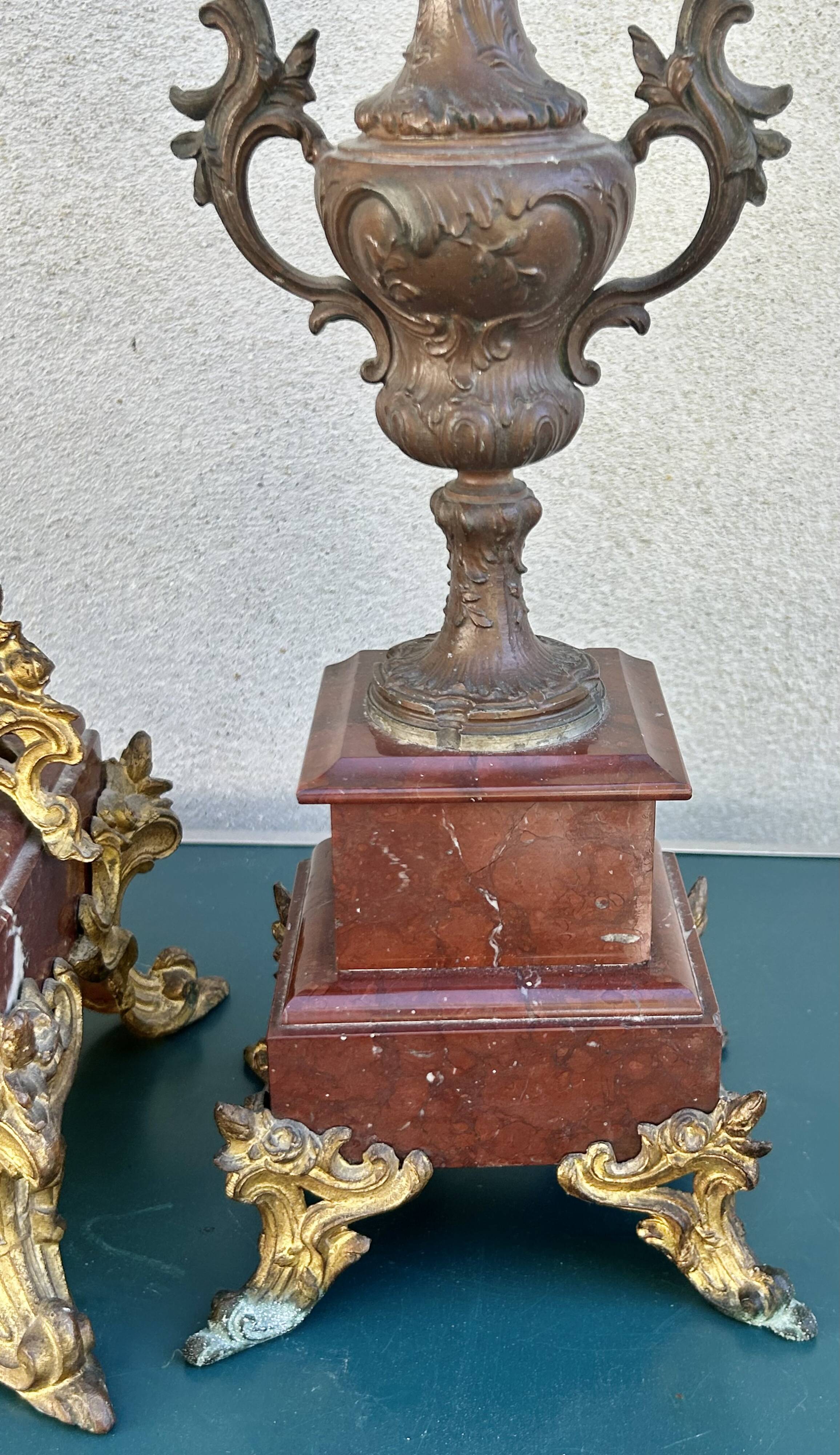 Garniture de cheminée Napoléon III marbre & régule signé Auguste. Moreau