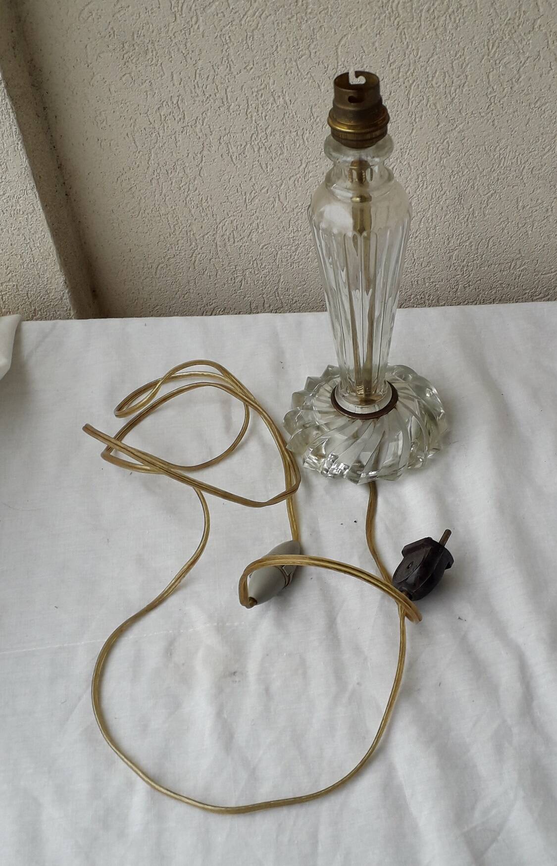 Pied de lampe en verre