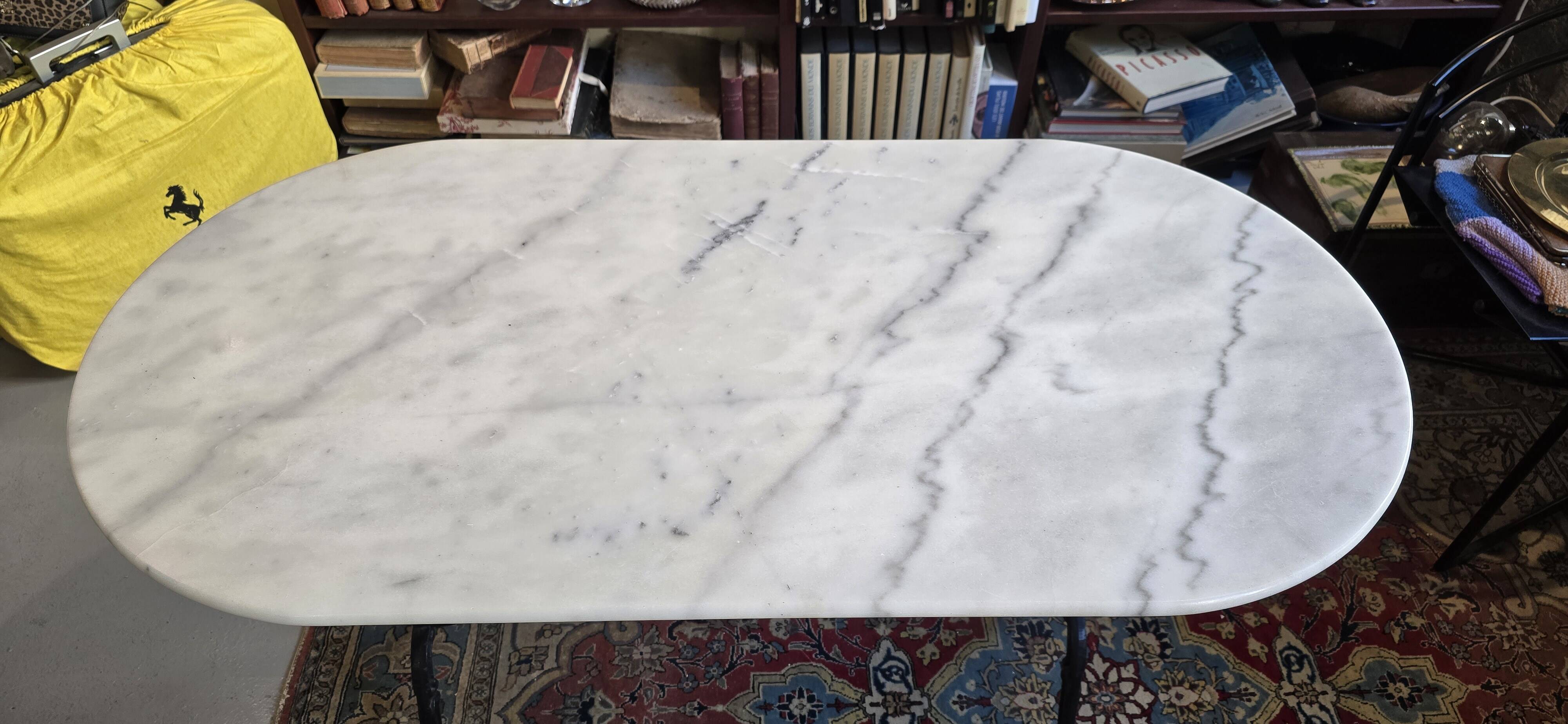 Oval bistro table - marble and cast iron