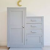 Armoire asymétrique ancienne - grise patinée