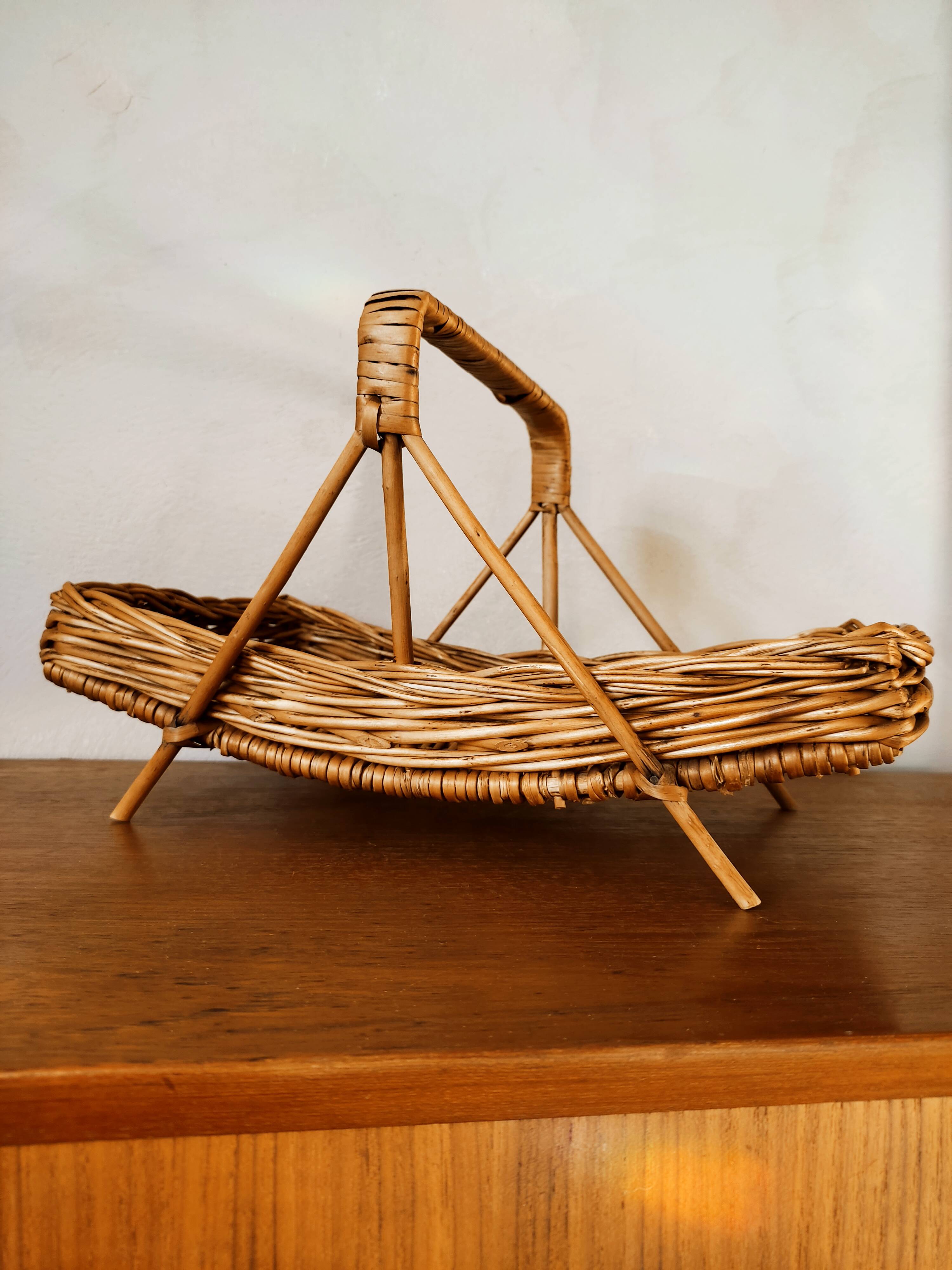 Fruit basket, bread basket