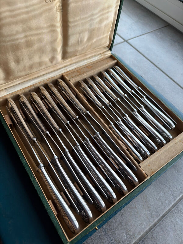 Ménagère Christofle 61 pièces