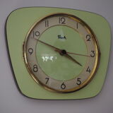 "Flash" pendule in green water formica from the 50s/60s