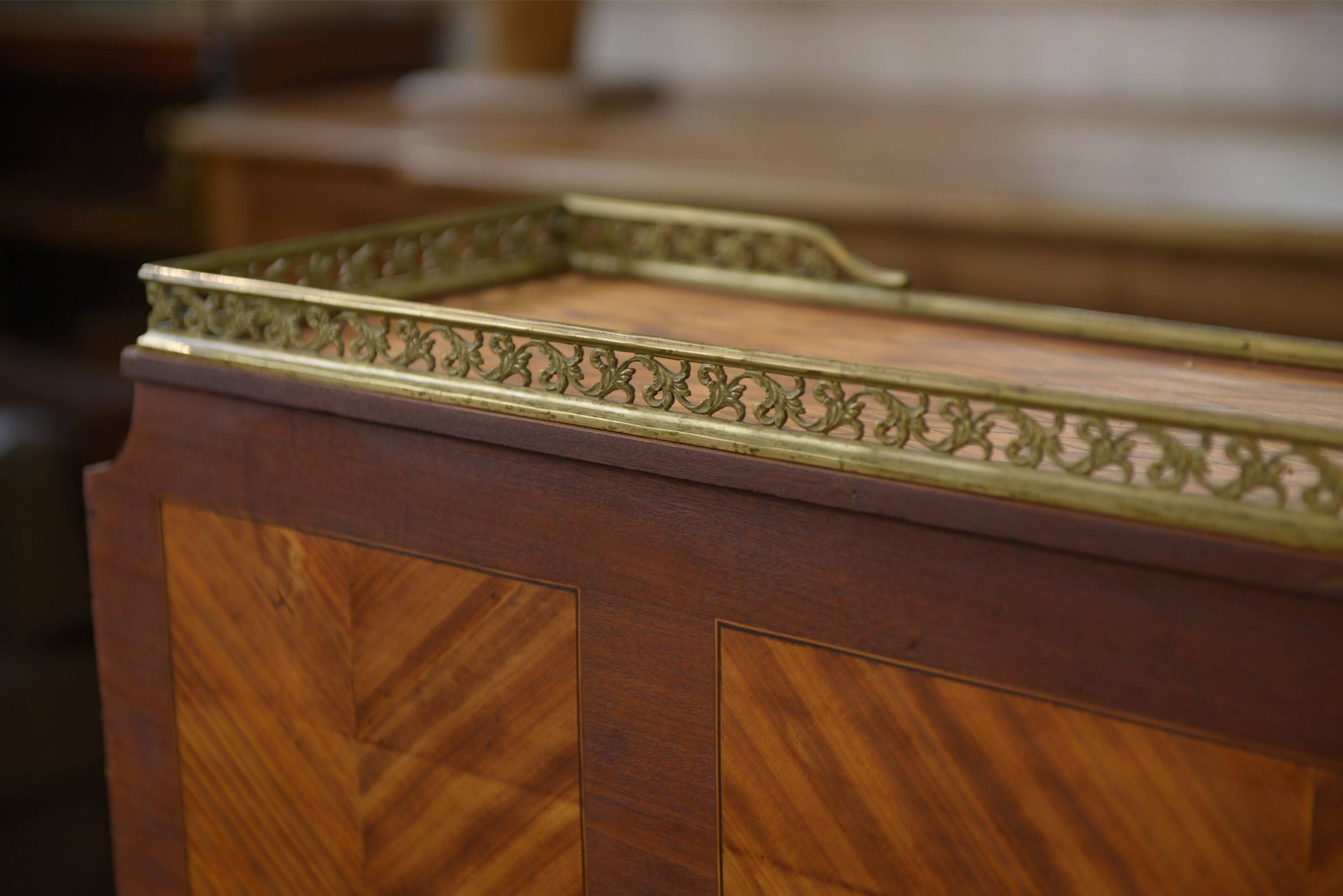 Louis XVI style cylinder desk in marquetry from the Napoleonic III period.