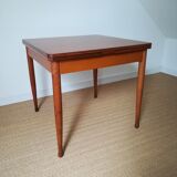 Extensible table