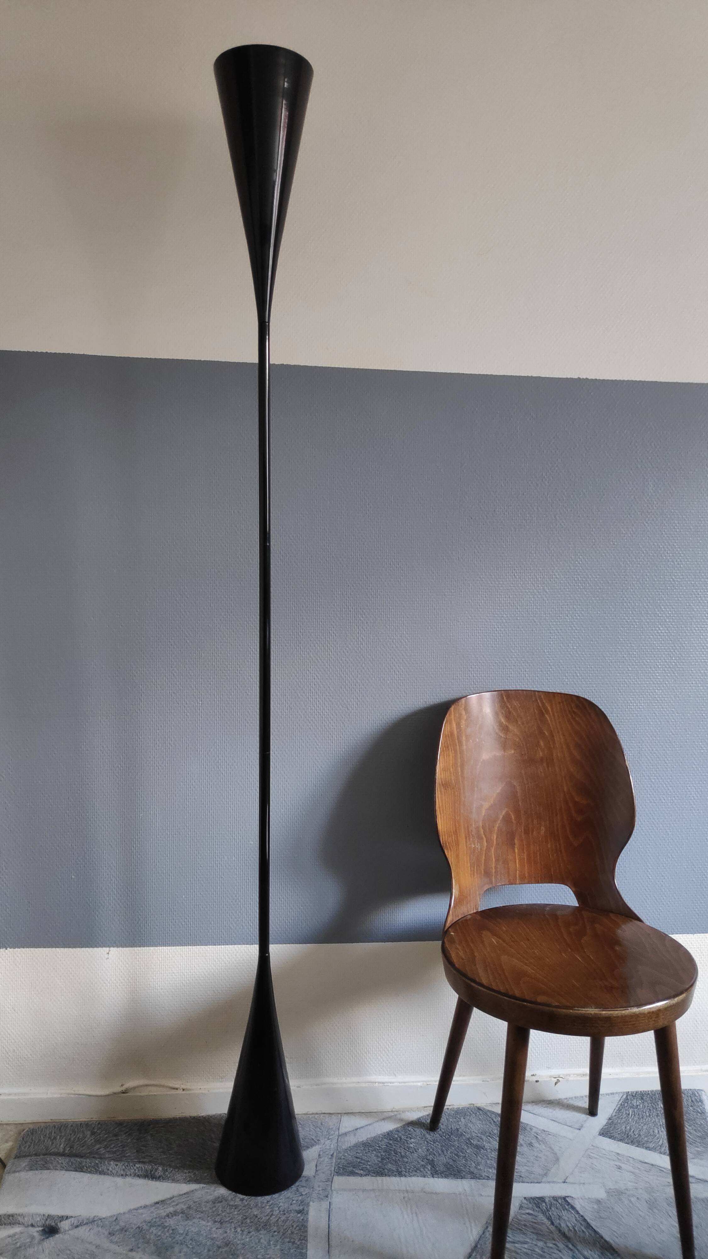 Lampadaire métal laqué noir "sablier" design années 80