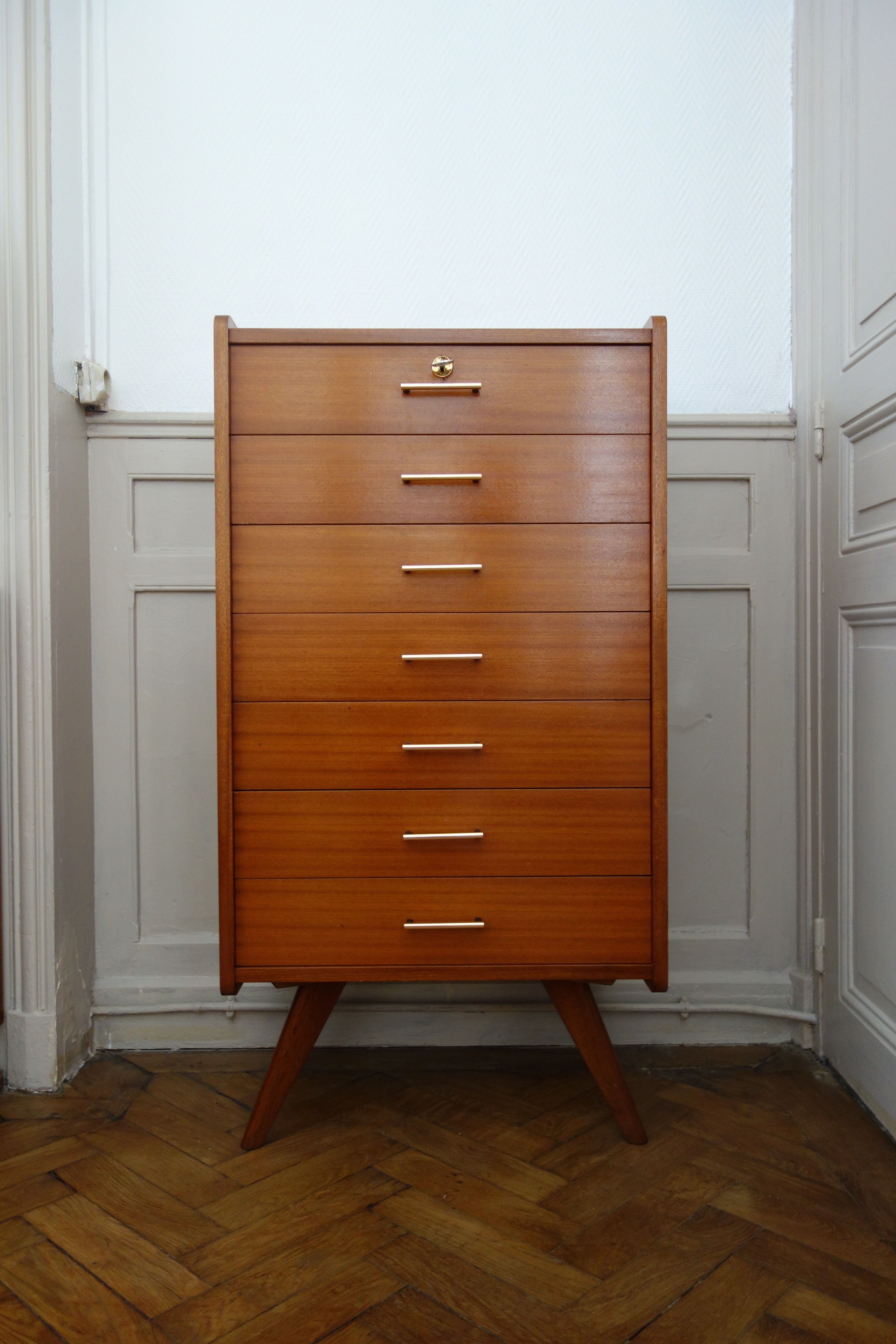 Chiffonier / semainier teak of the 1950s