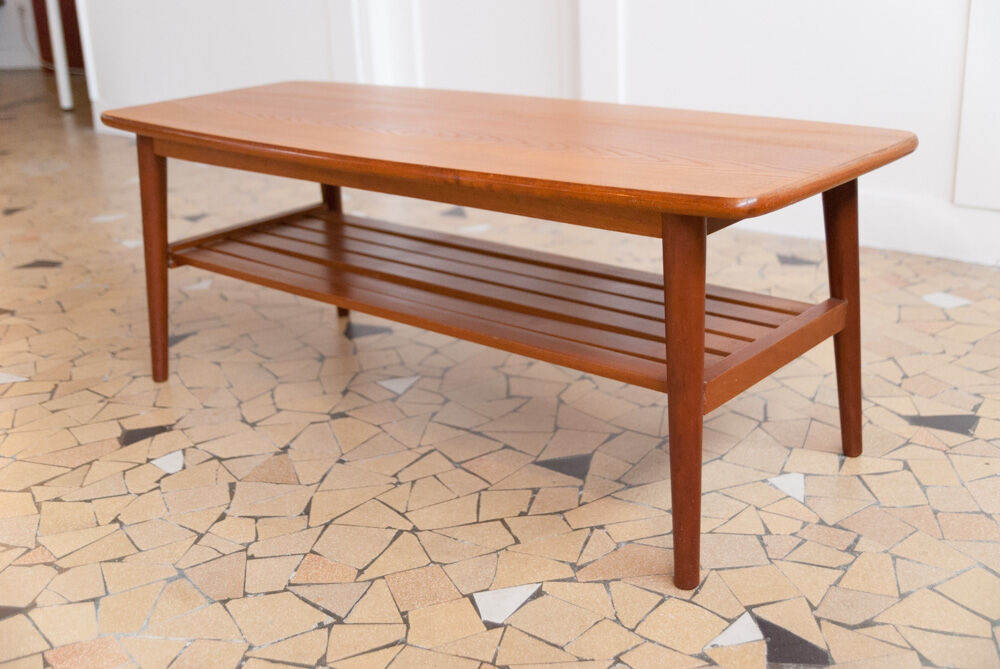 Low table feet spindles