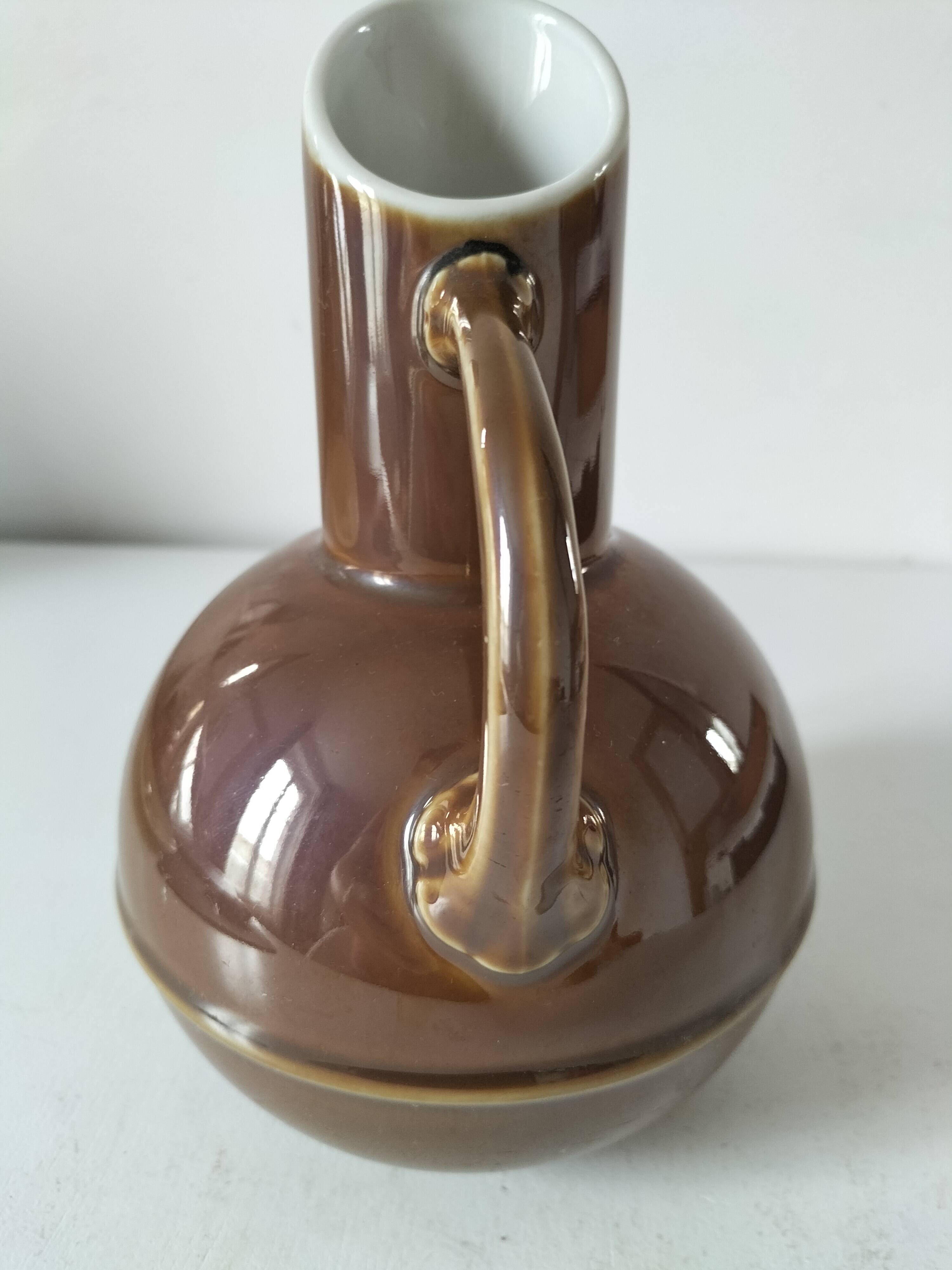 C.P. & Cie Pillivuyt Mehun porcelain carafe - circa 1900