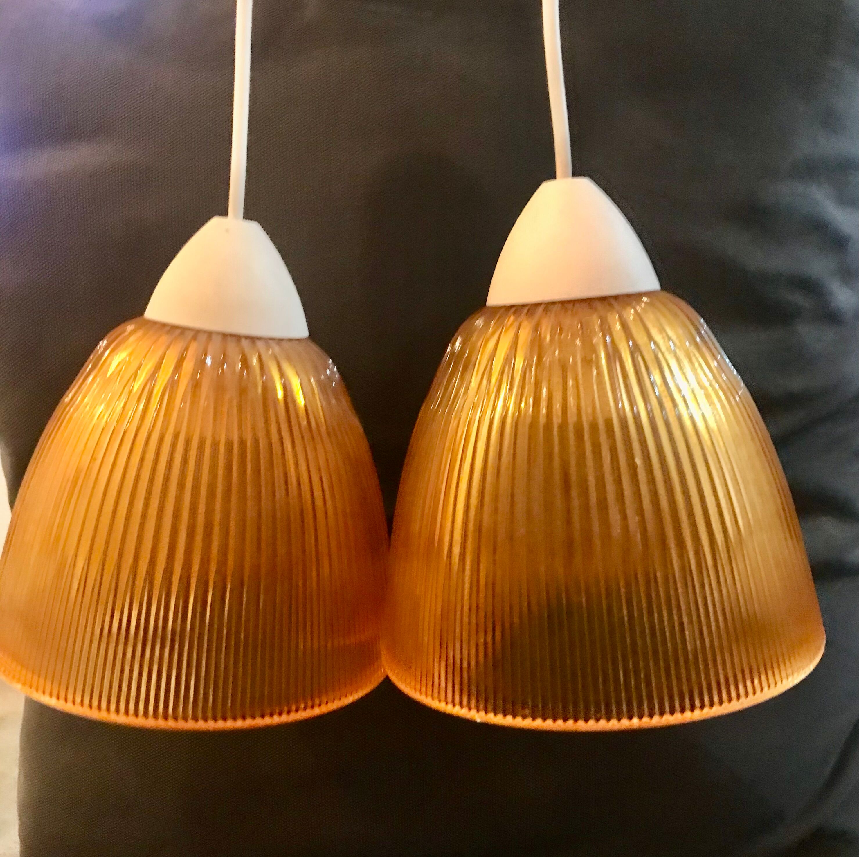 Set of 2 Corep suspensions with glass shade