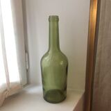 Glass bottle