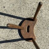 Farm tripod bottom stool