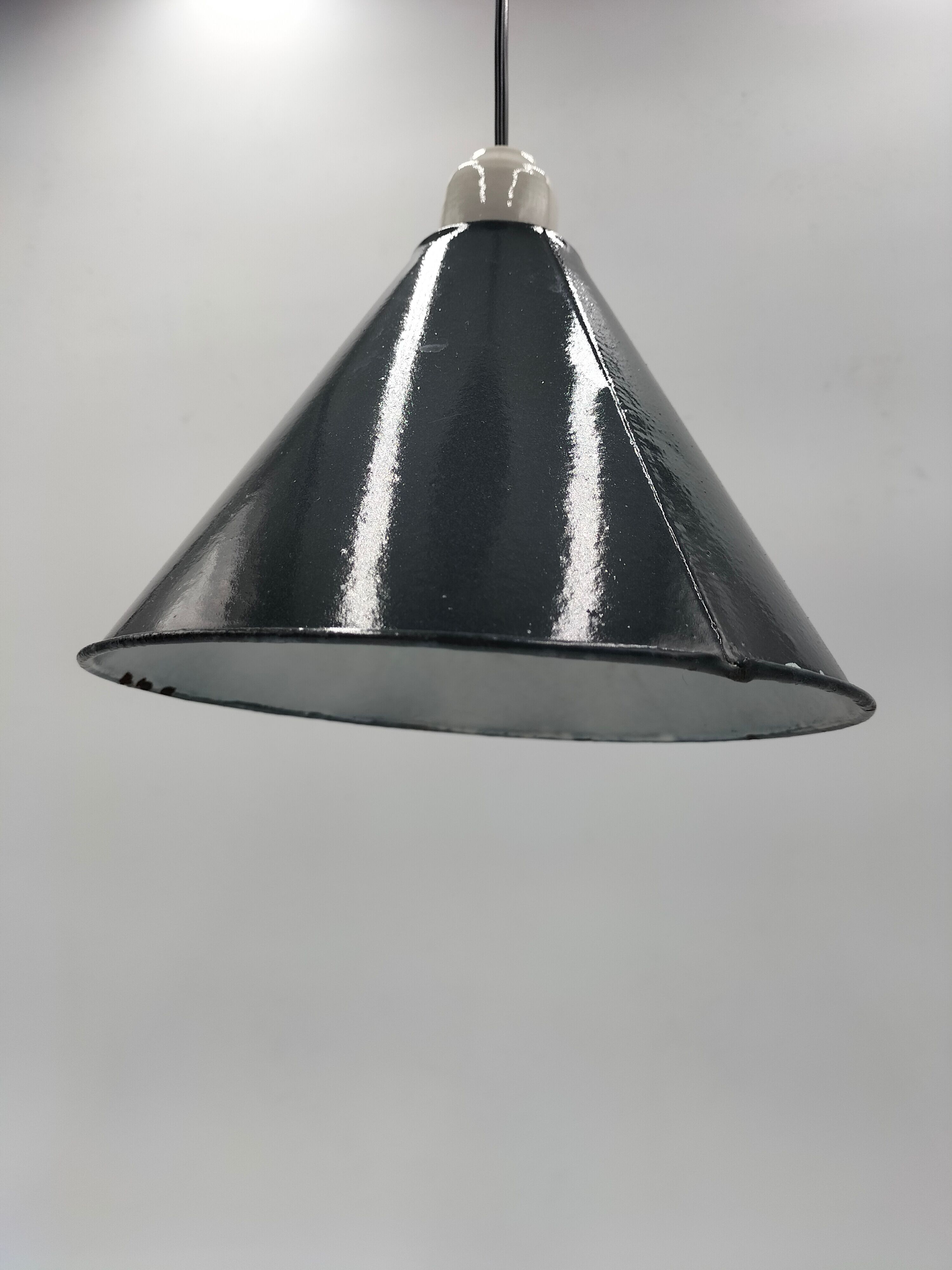 Industrial enamelled cone
