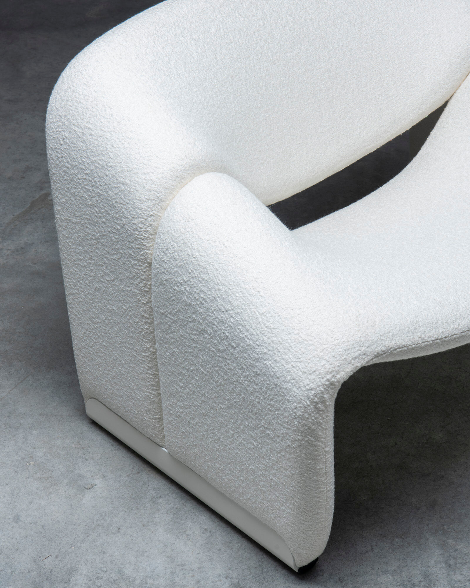 Groovy chair by Pierre Paulin for Artifort Holland 1970s