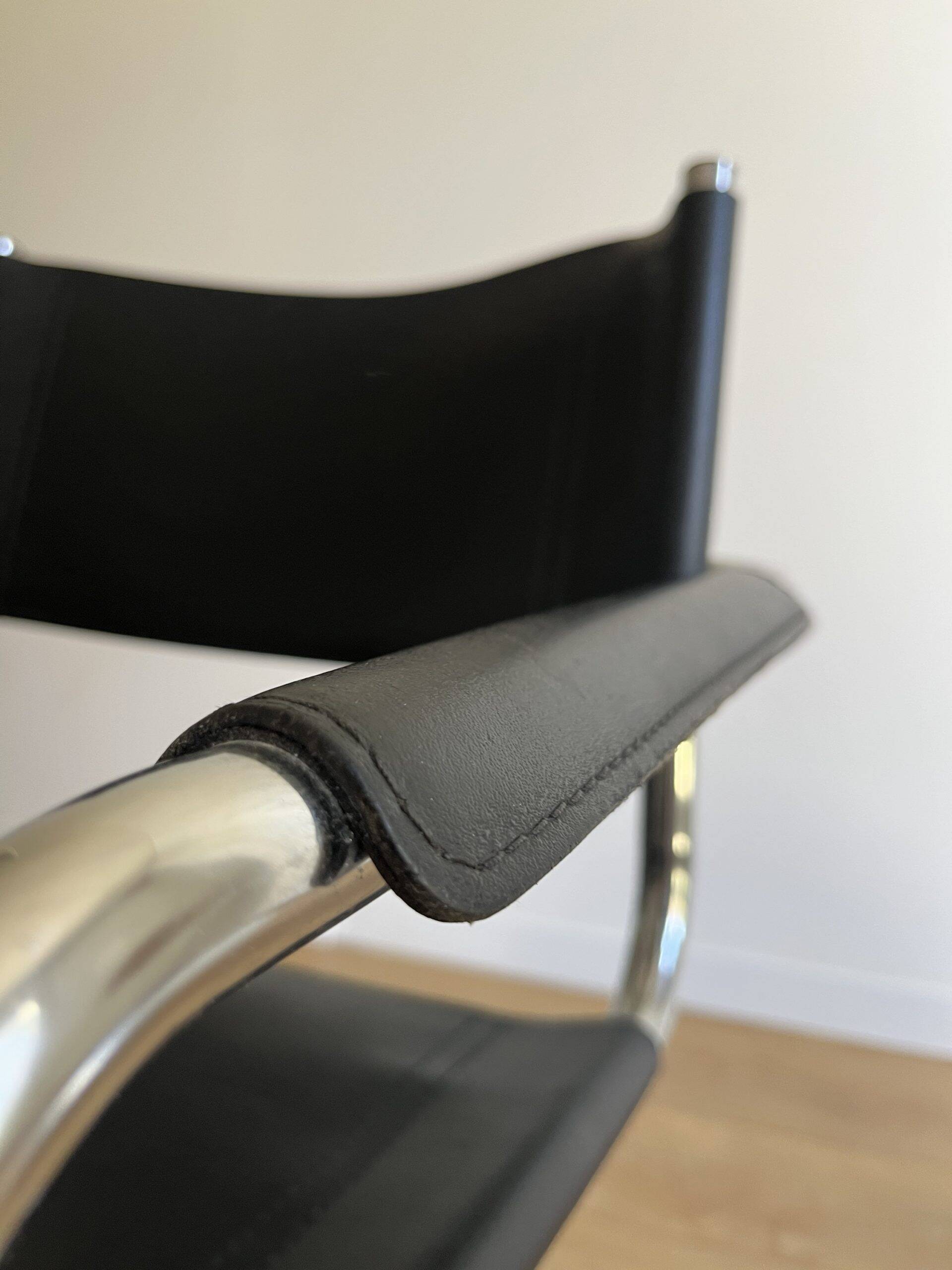 Black leather cantilever armchair Bauhaus design