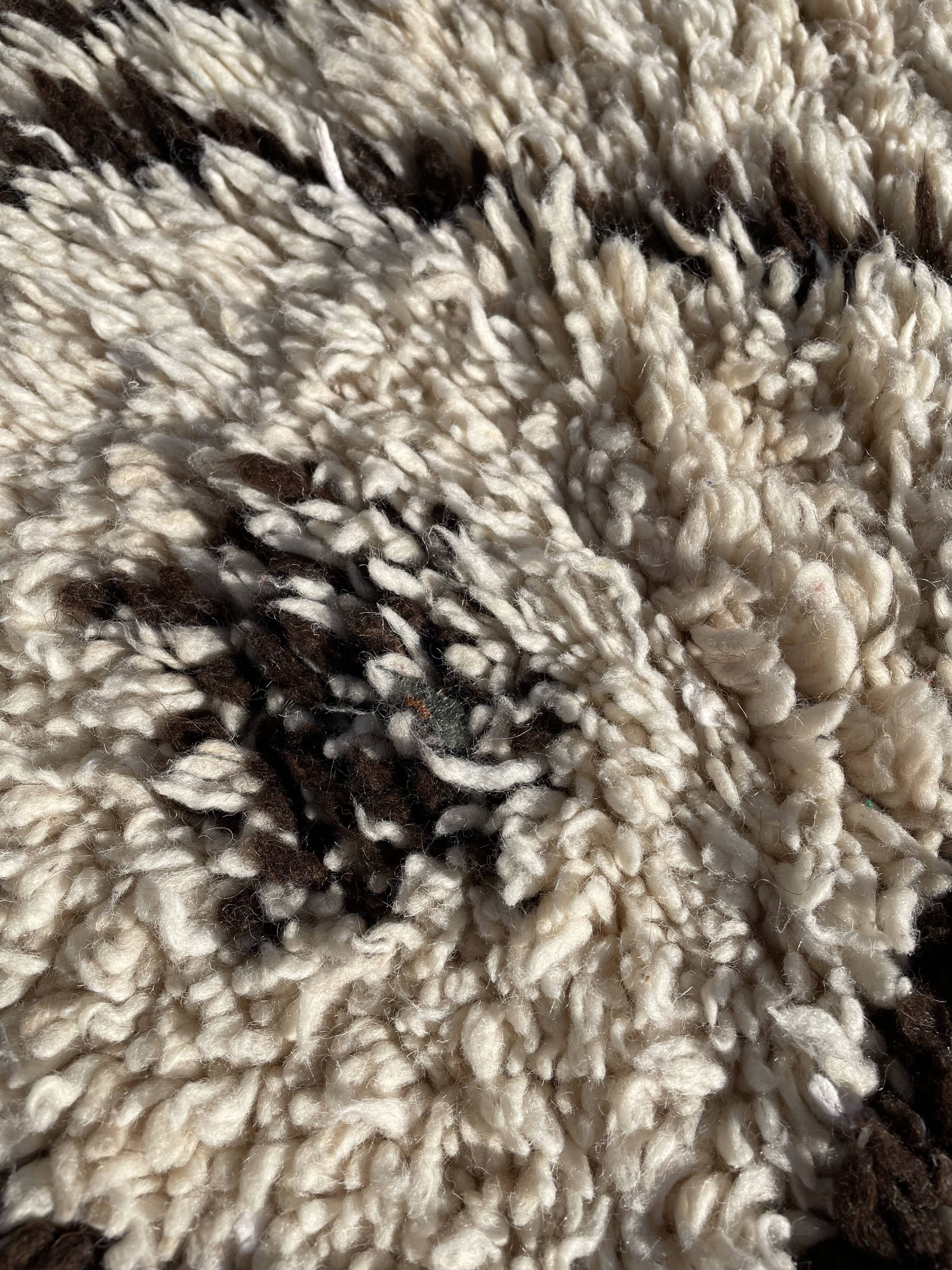 Moroccan berber carpet beni ouarain wool 90x195 cm