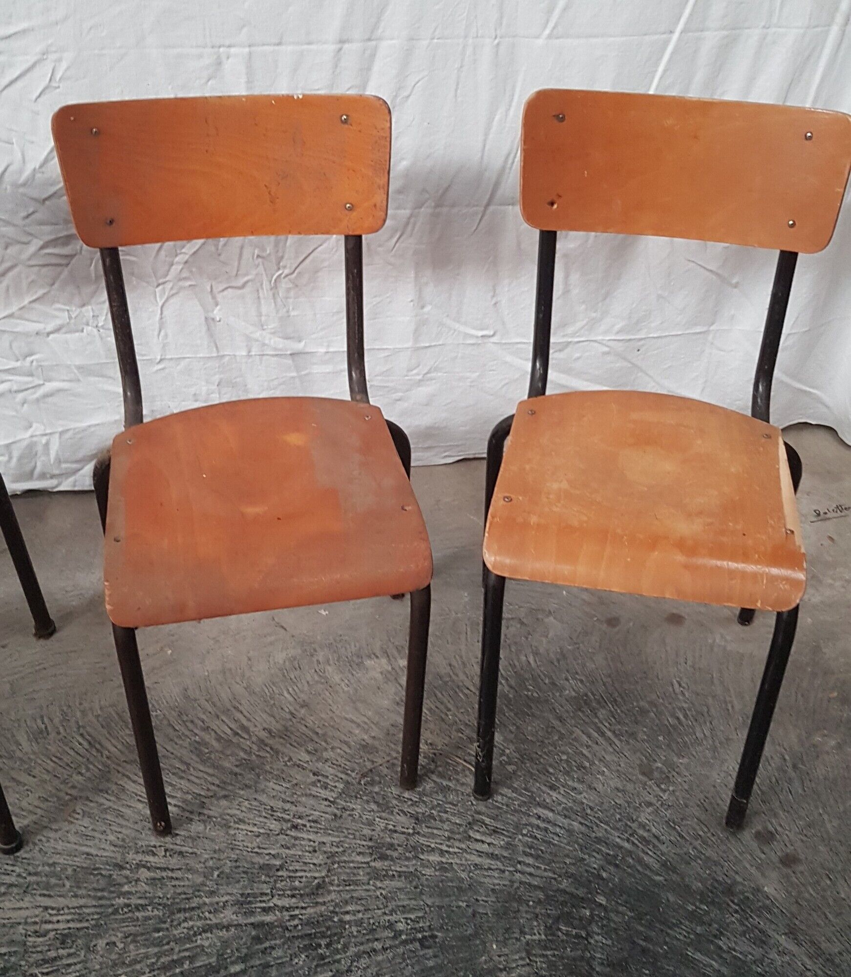 Set of 4 vintage tubular school chairs from the 60s 70s
