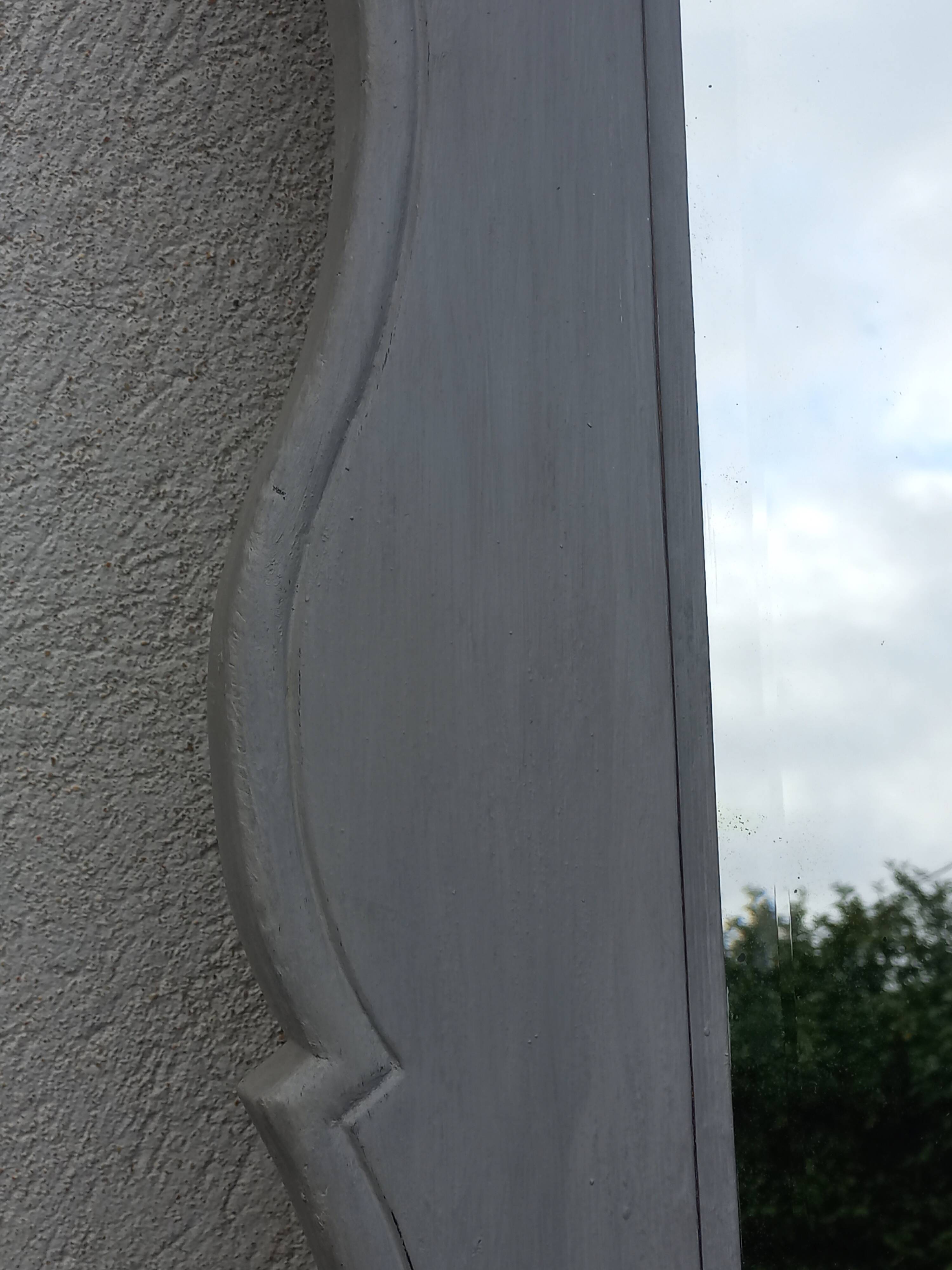 Antique Louis XV style mirror in solid oak with grey patina, 131cm.