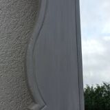 Antique Louis XV style mirror in solid oak with grey patina, 131cm.