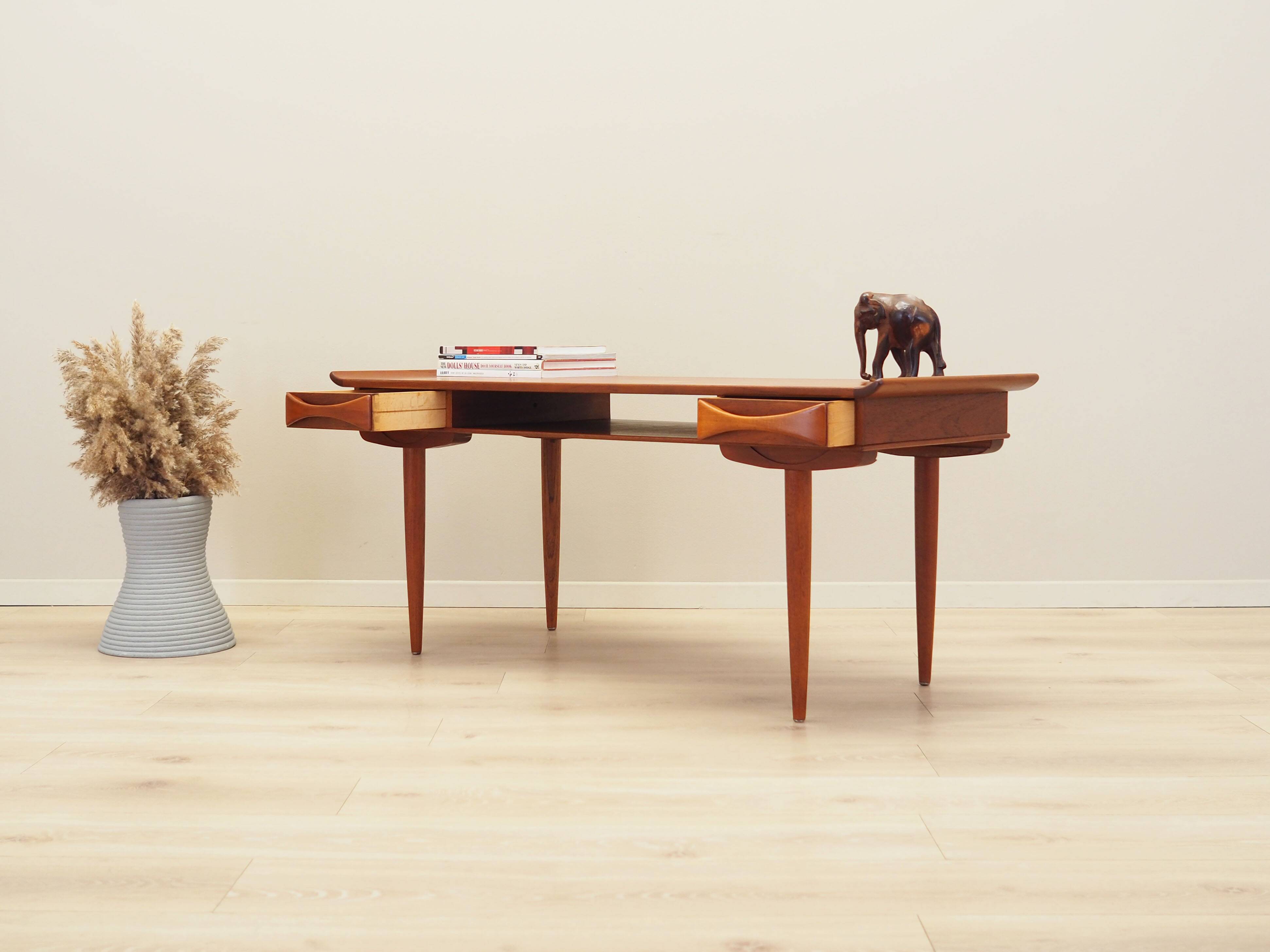 Teak coffee table, Danish design, 1970s, production: Denmark