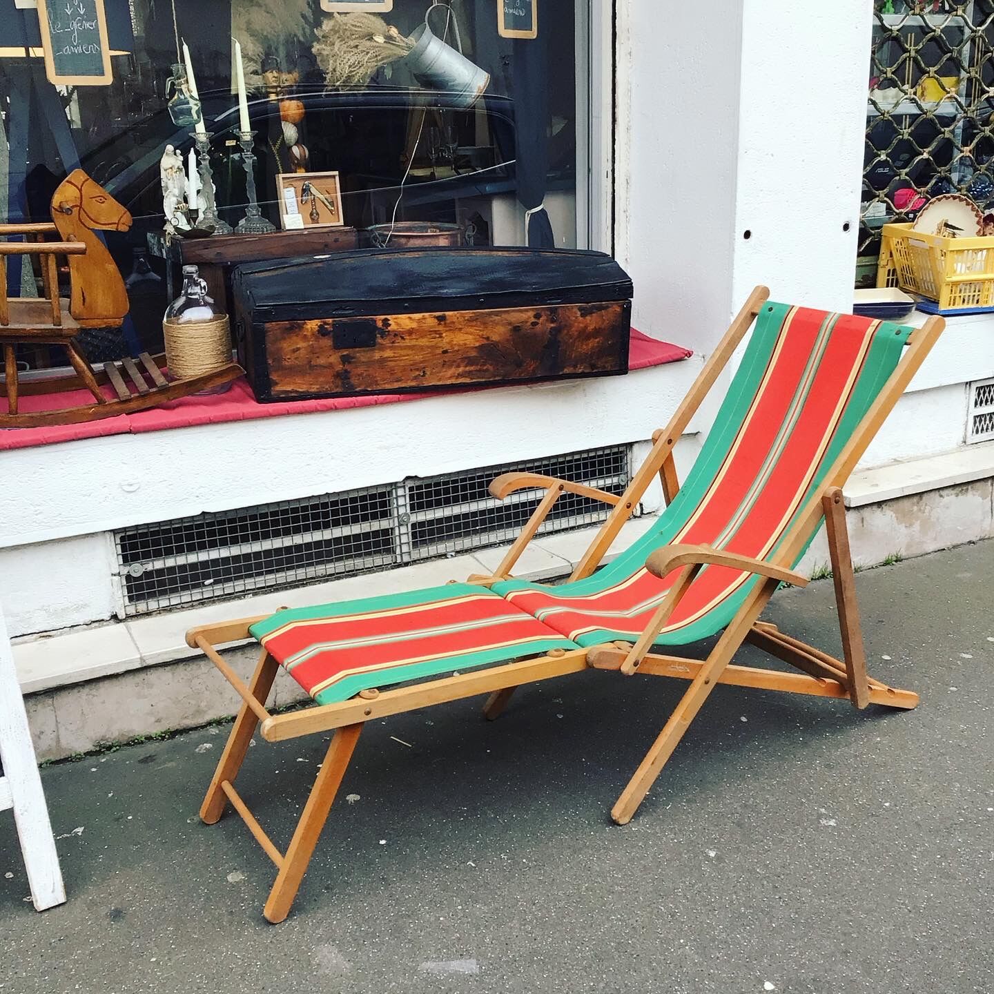 Ancient Chilean in curved wood