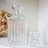 Cast crystal decanter