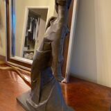 Statue