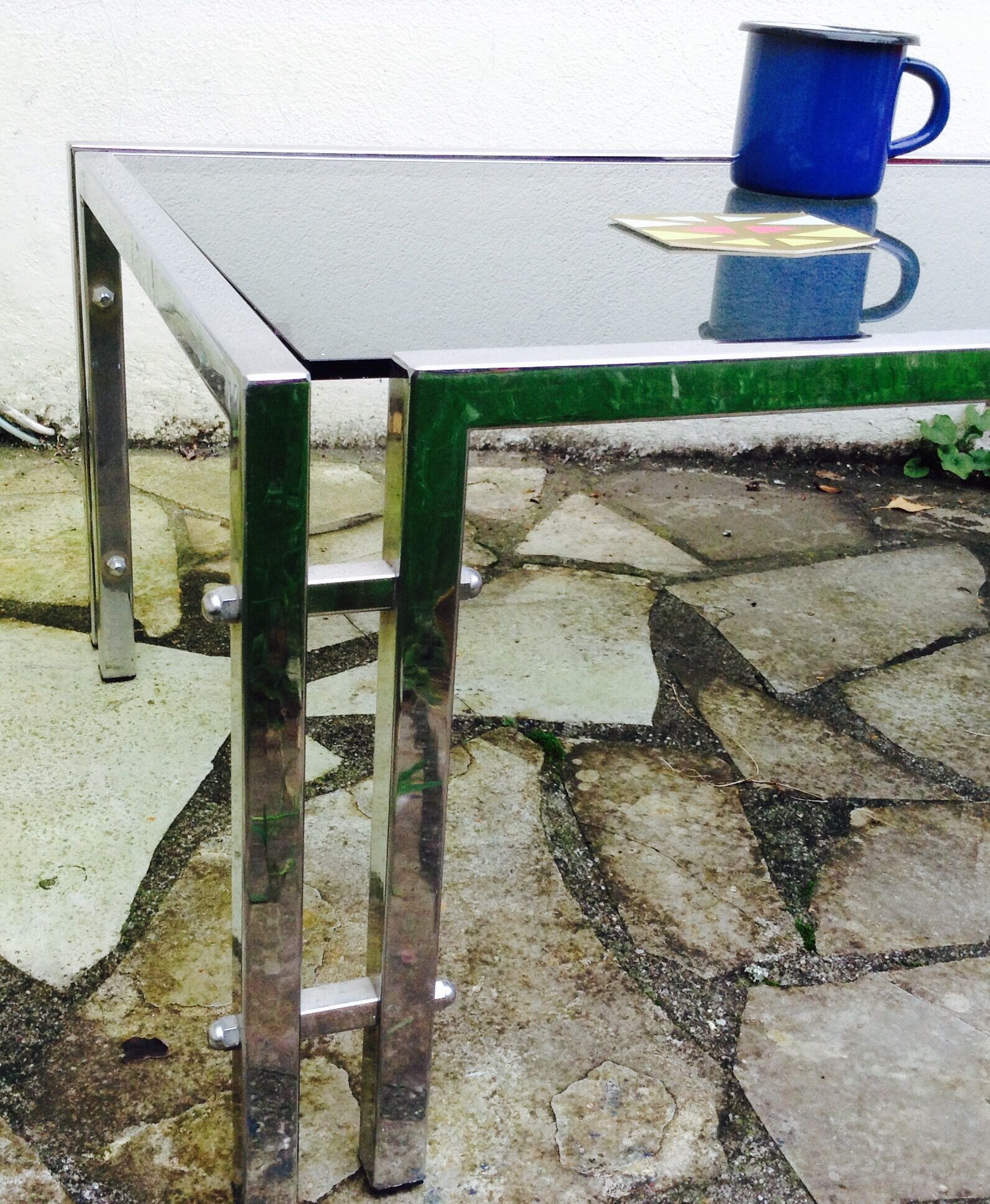 Table basse metal et verre fumé vintage
