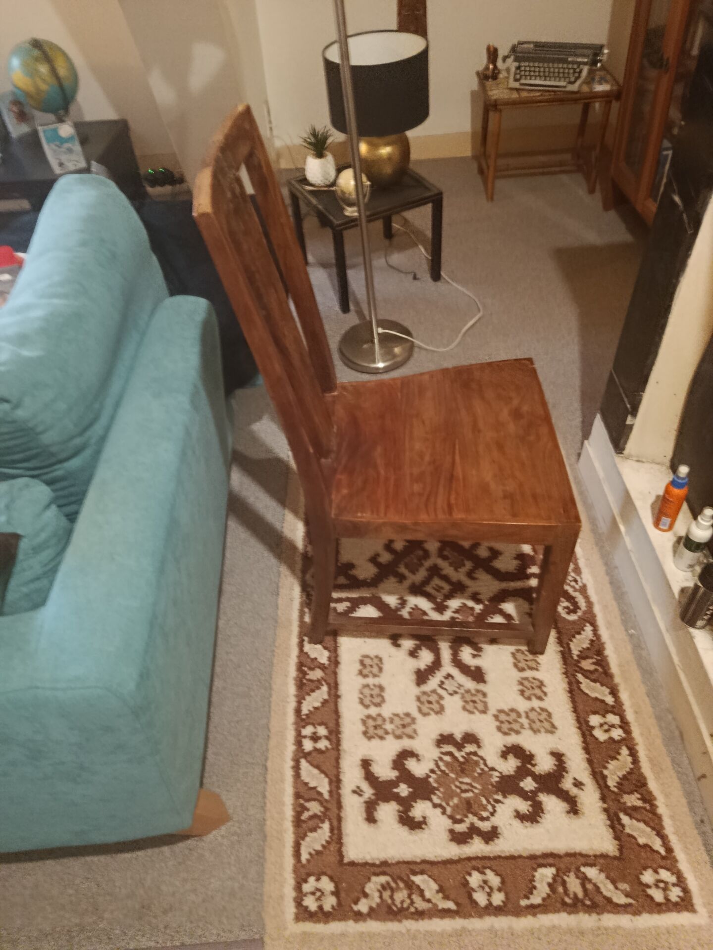 1 chair