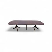 Elegant Dining Table, 2nd half of the 19th Century - Classic/Walnut
