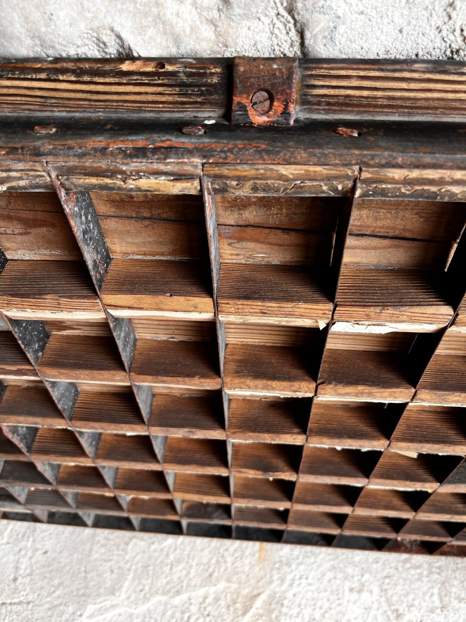 Metal and wood printing locker