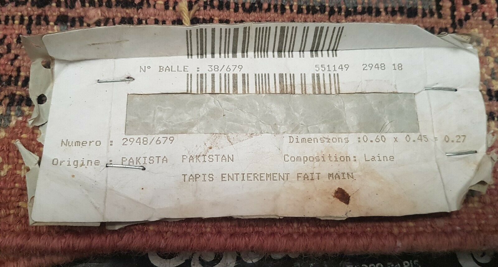 Pakistan's pure wool carpet dimensions 0.60 x 0.45 cm