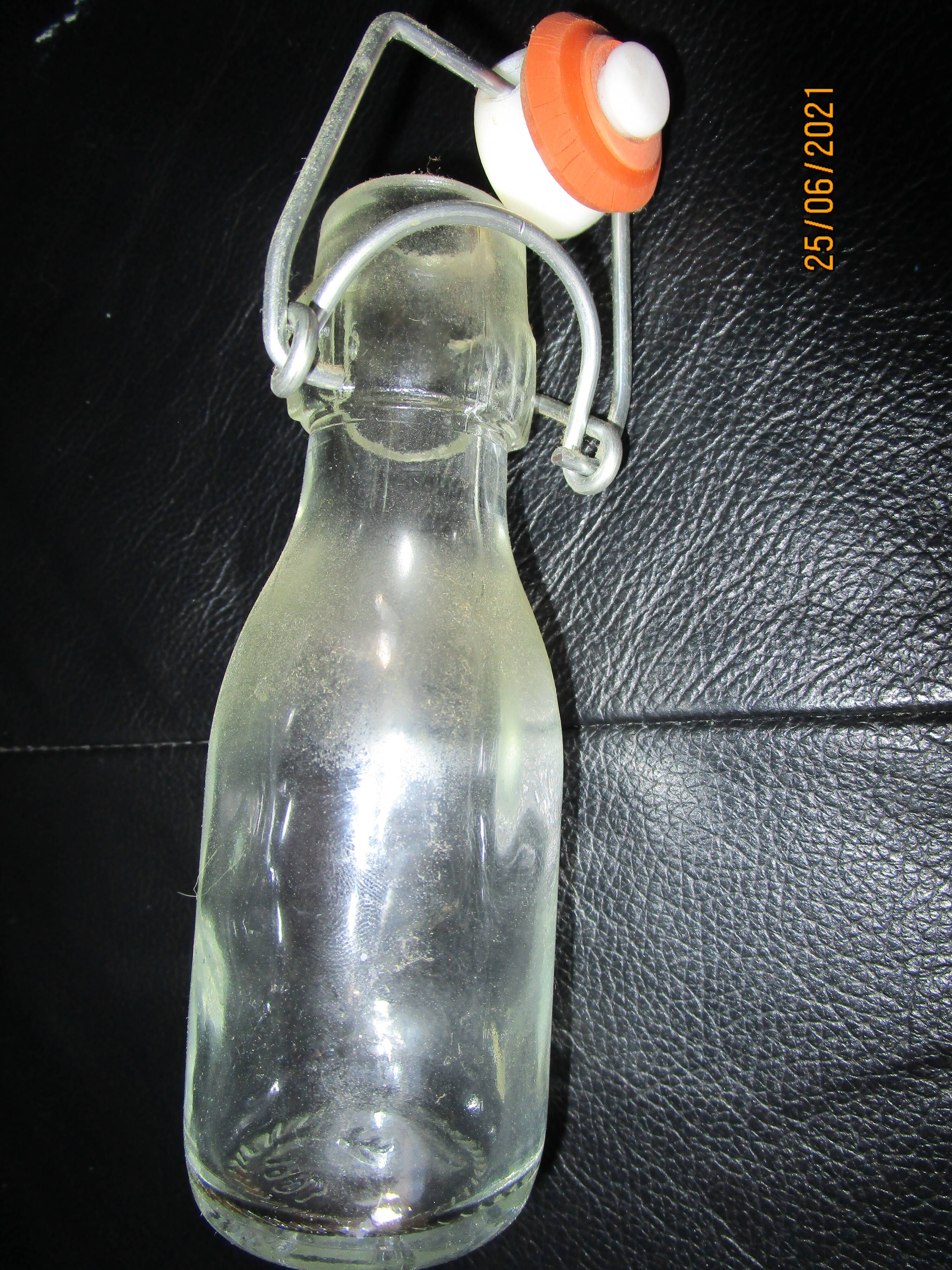 Small glass bottle 10 cl