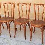 Chaise bistrot gaufrée par les éditions Baumann