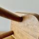 Antique tabouret de ferme en bois tripode