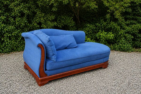 Grande méridienne vintage bleu cobalt en tissu et bois – chaise longue 190