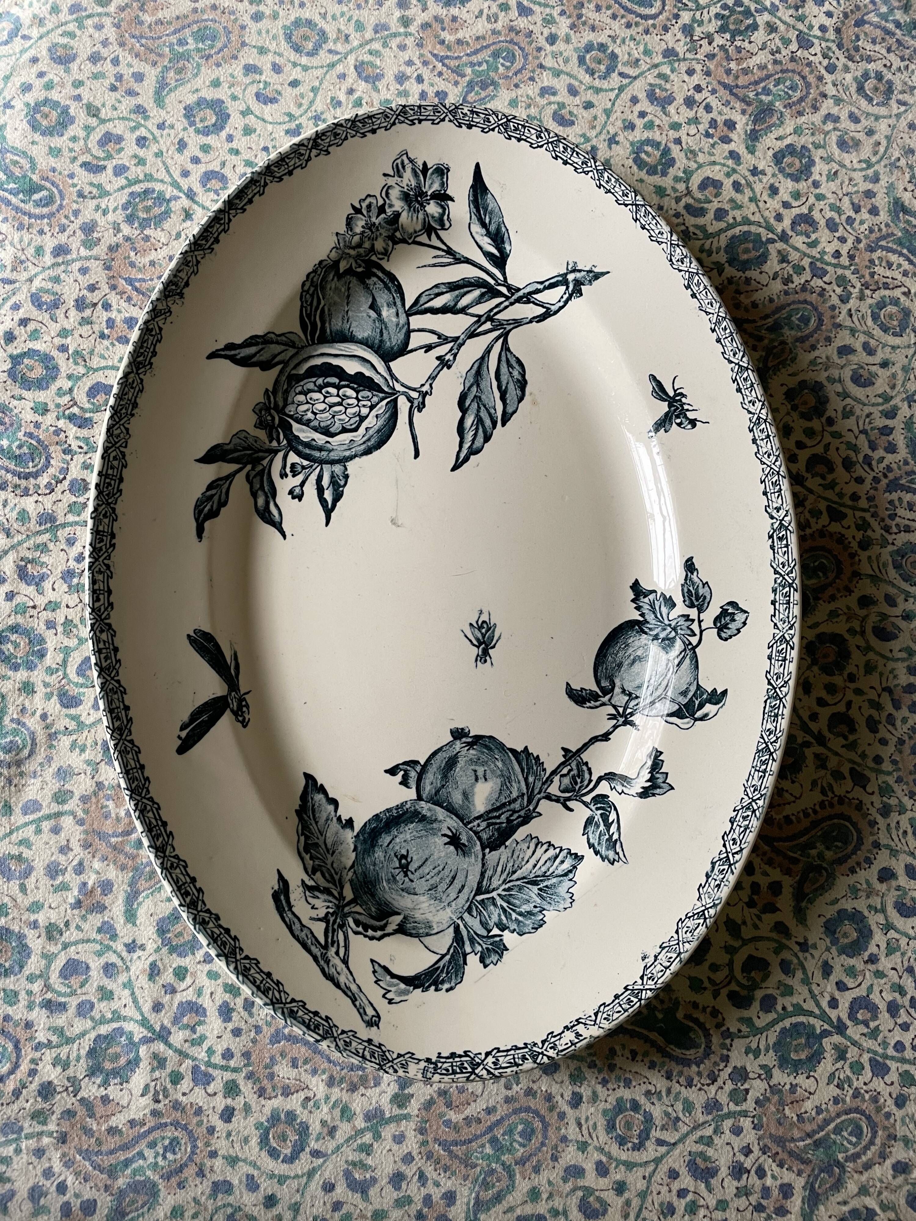 Iron earth serving dish