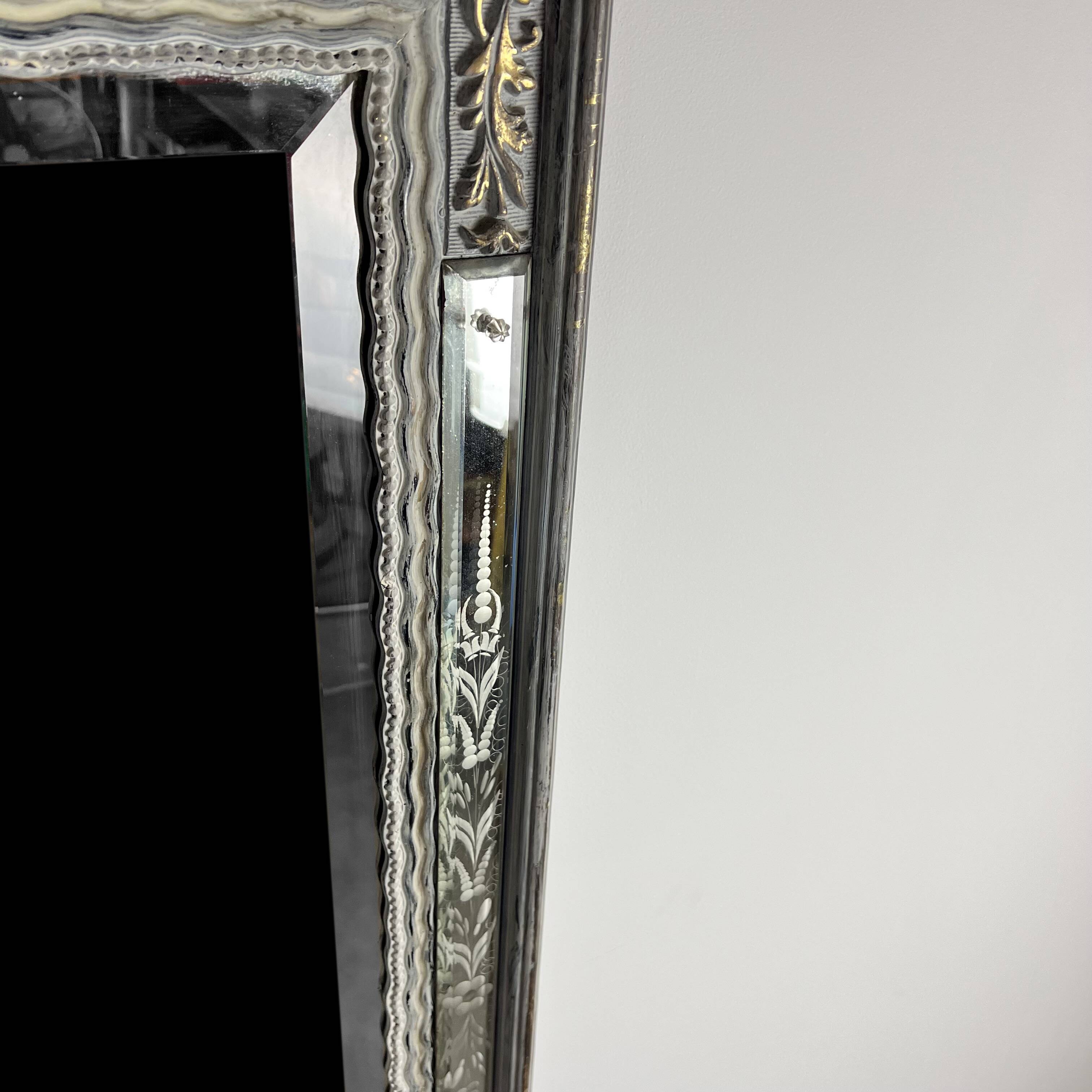 Grand miroir Venitien aux Cygnes, Glace Murano du XIXe siècle biseauté 133