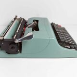 Olivetti Lettera 32 typewriter revised and new ribbon