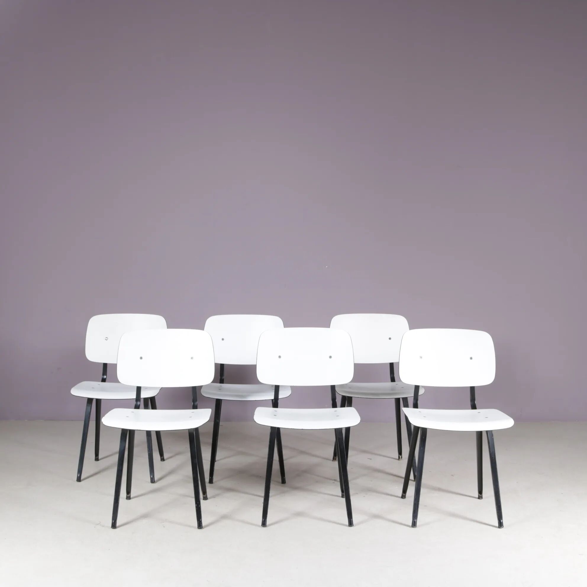 1950s Result chair black/white Friso Kramer Ahrend-De Cirkel