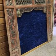 Wooden sculpted and polychrome architectural entourage – Orientalist work