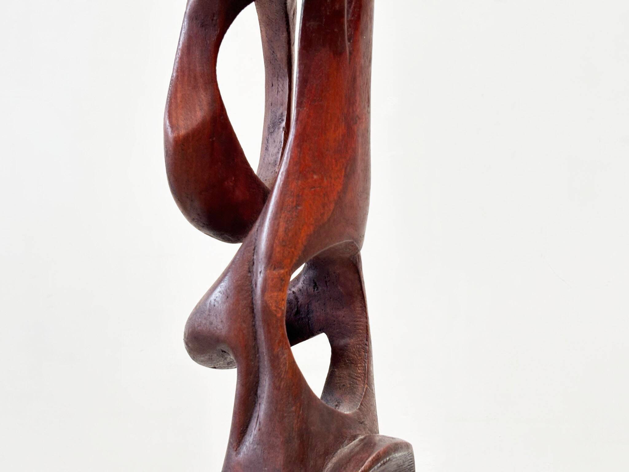 Sculpture abstraite en bois des années 1960